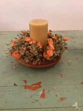 Load image into Gallery viewer, Floral candle ring - orange
